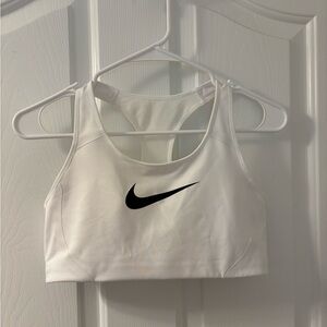 Nike dry fit sports bra. Never been worn.